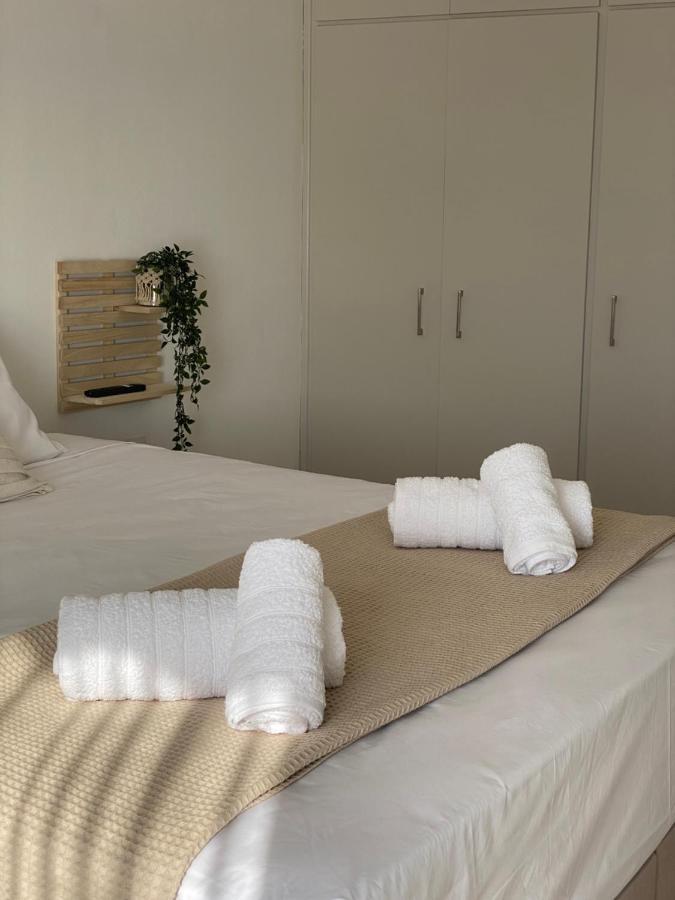 The Olive Ocean Apartment Tolo Luaran gambar